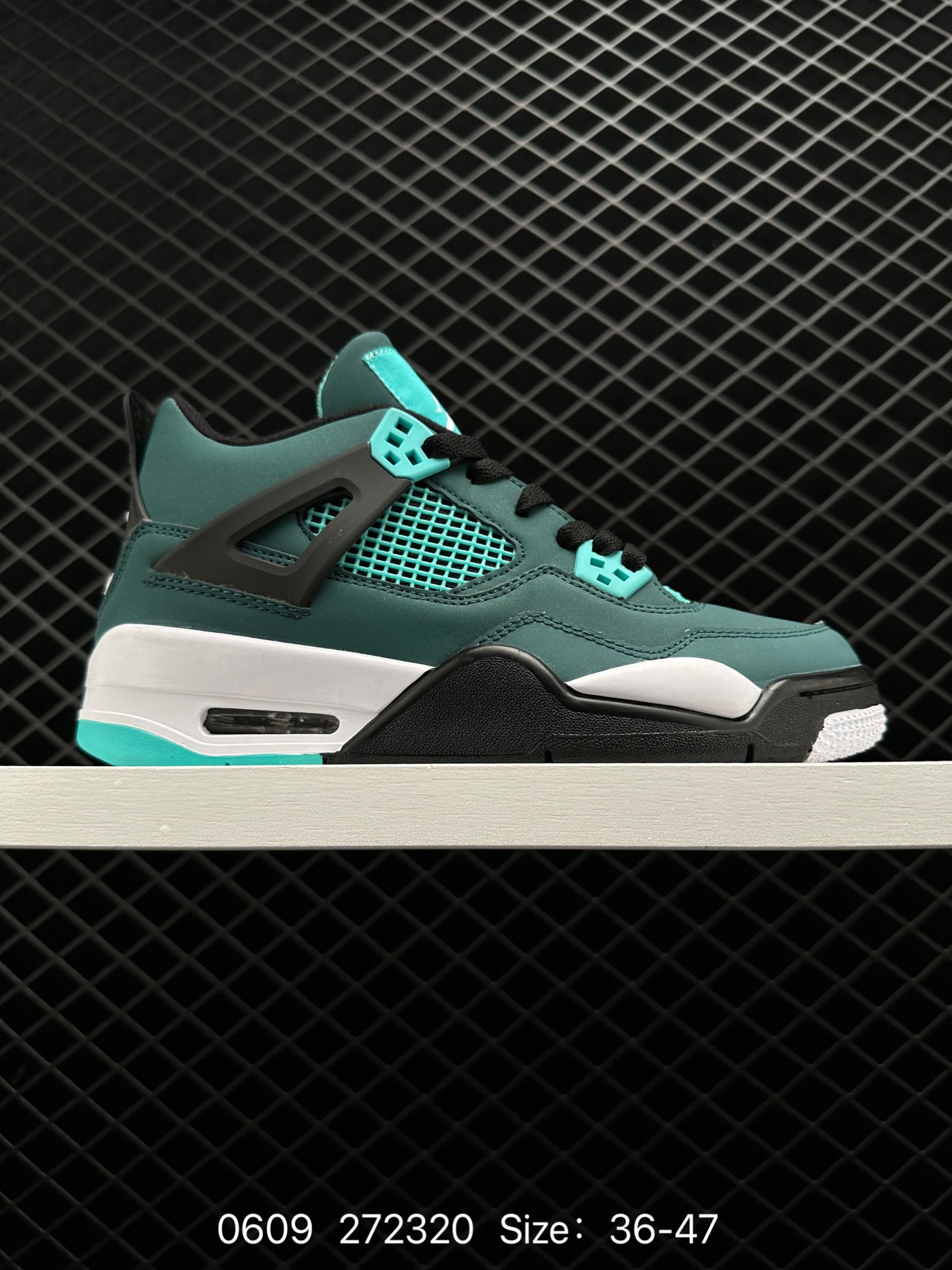 Travis Scott x Air Jordan 4 Retro Travis Scott x Air Jordan 4 Retro